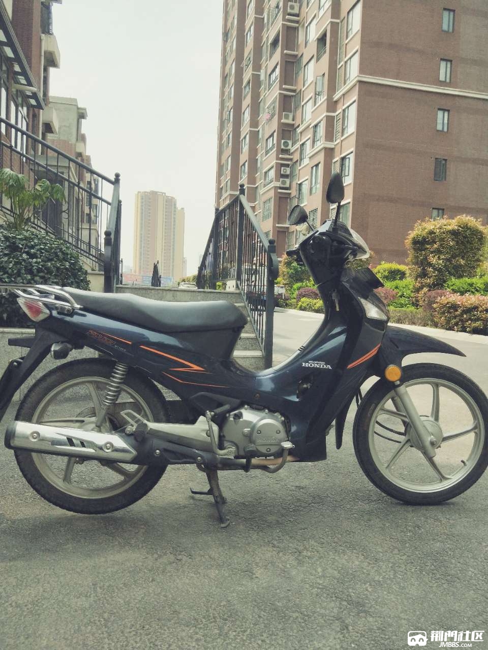广州广本弯梁摩托车图片