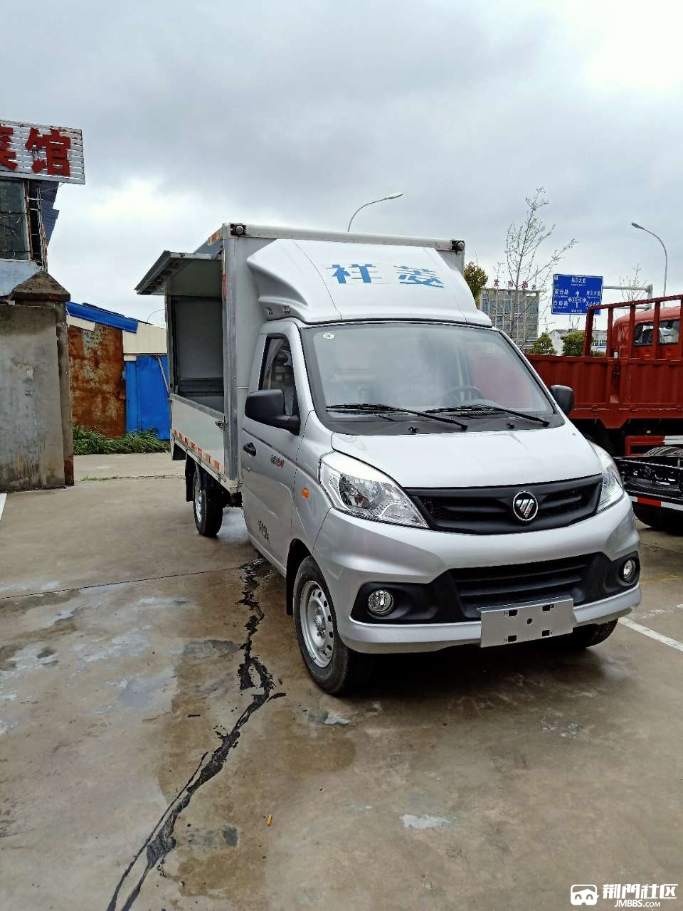 移动的货摊,福田祥菱翼展车有需求的电联