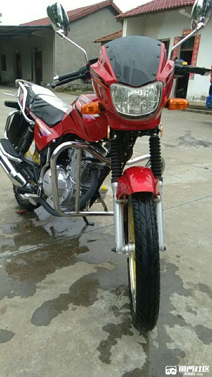 出售准新车珠峰125摩托车