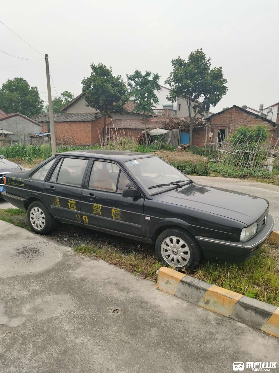 12款经典桑塔纳很新