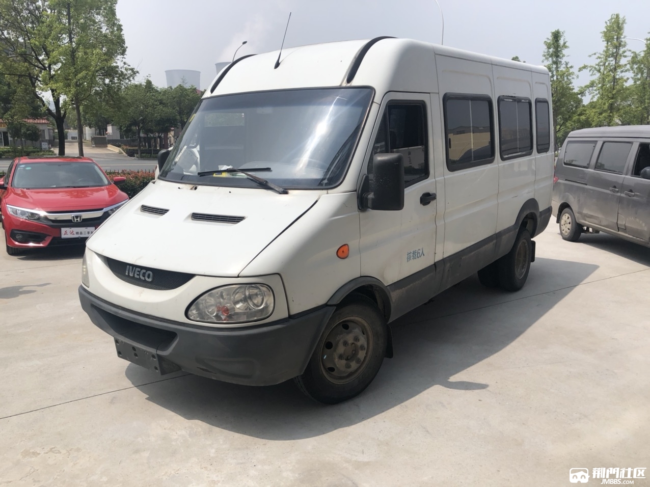 私家车出售09依维柯6座蓝牌