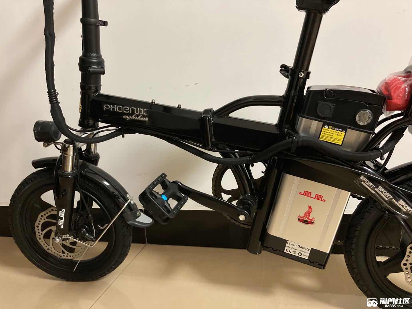 出手折叠电动车