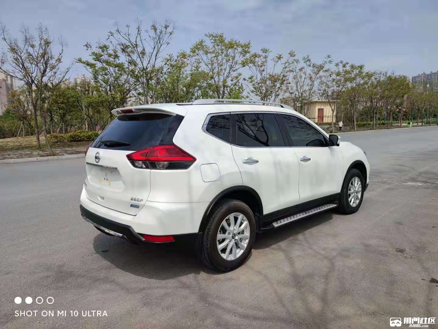 2018年东风日产奇骏20自动全景天窗