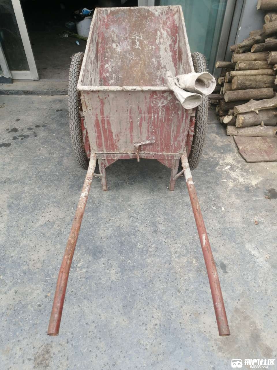 收二手工地用的斗车