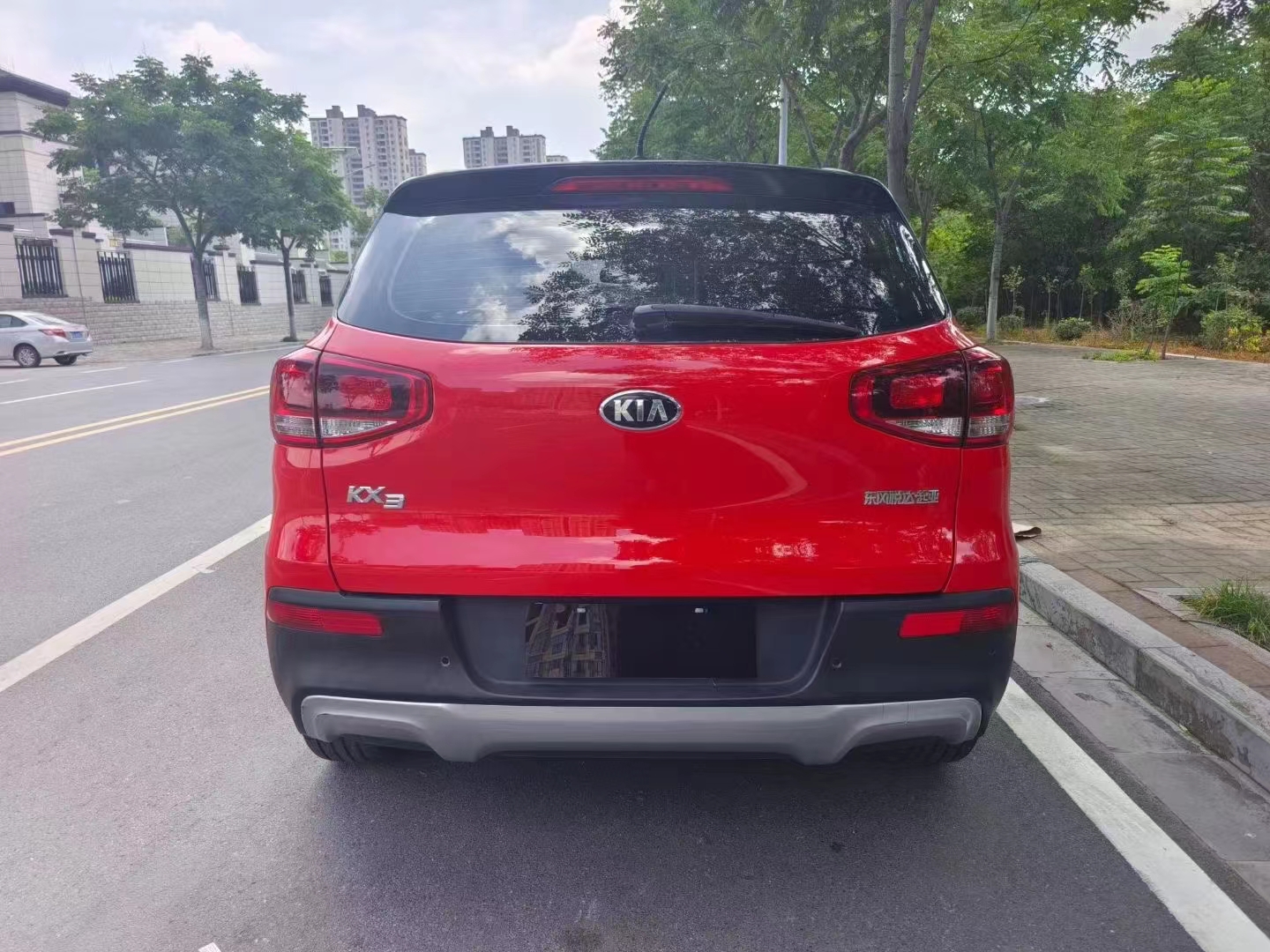 2015年起亚kx316l自动挡