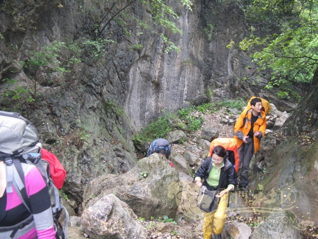 山顶洞人不冻人--当阳鬼谷子洞露营记